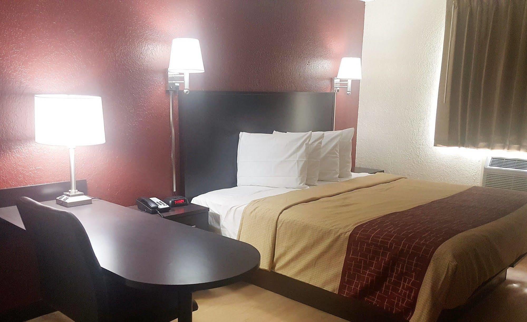 Red Roof Inn Jacksonville - Cruise Port Zewnętrze zdjęcie